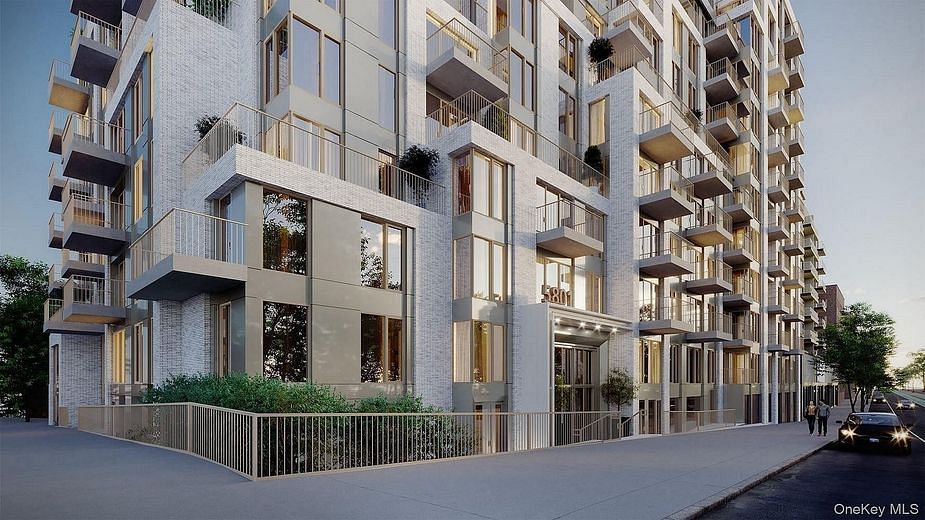 58-01 Queens Boulevard #2D