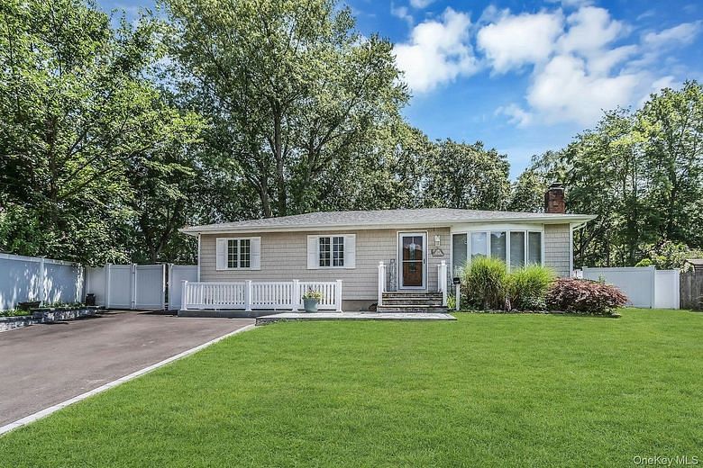 58 Crescent Place