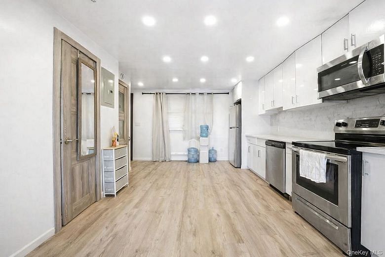 58 Vineyard Avenue
