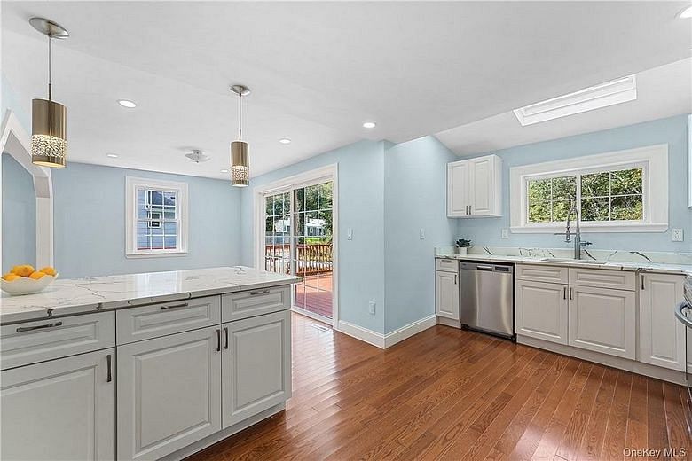 58 Whippoorwill Road E