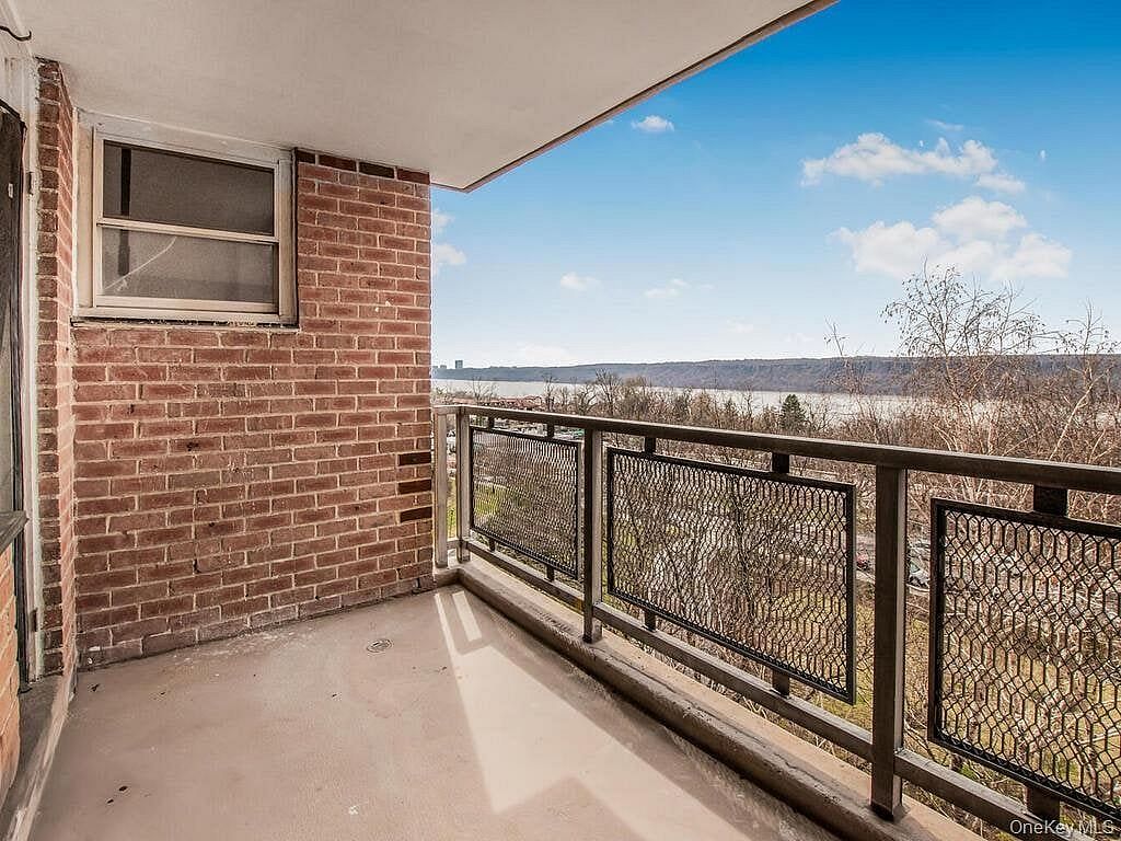 Image 1 of 26 for 5800 Arlington Avenue #7L in Bronx, Out Of Area Town, NY, 10463