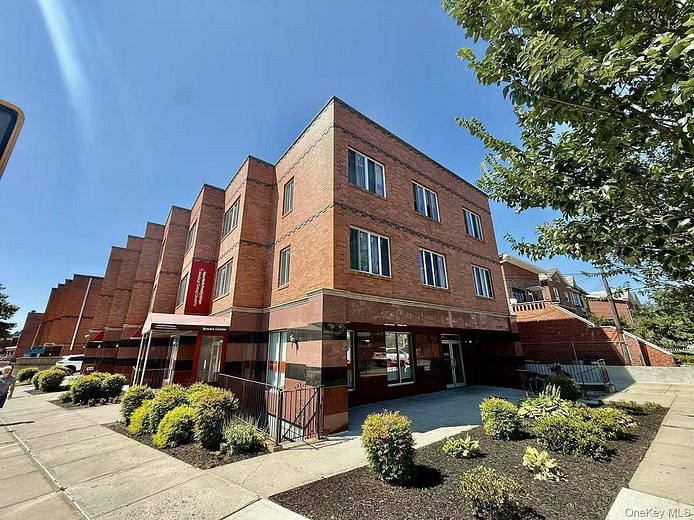 5804 Main Street #2D