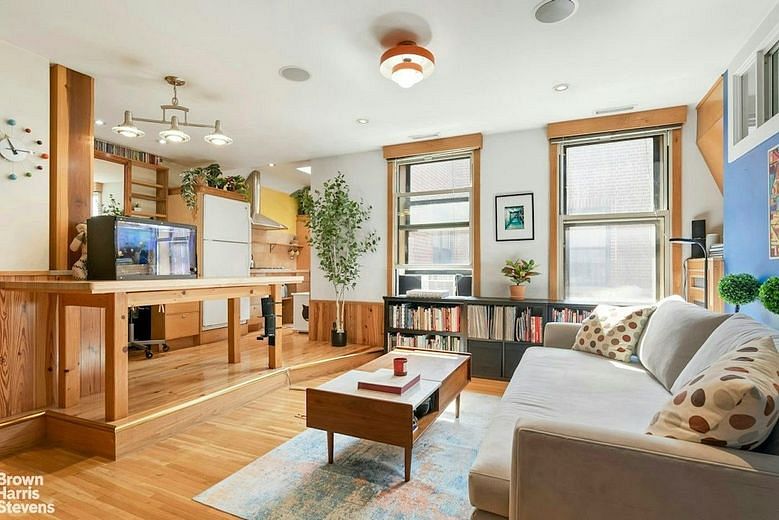 581 Academy Street #5B