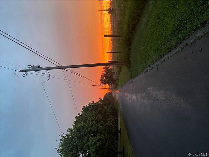 5845 E Bridge Lane NE