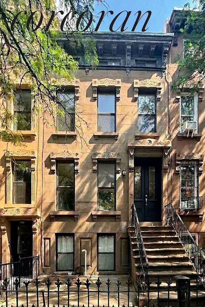 585 Putnam Avenue