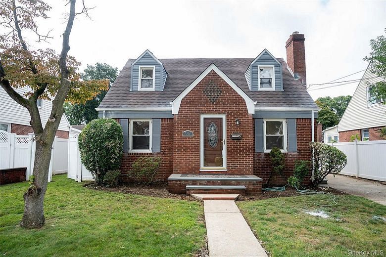 586 Stratford Road