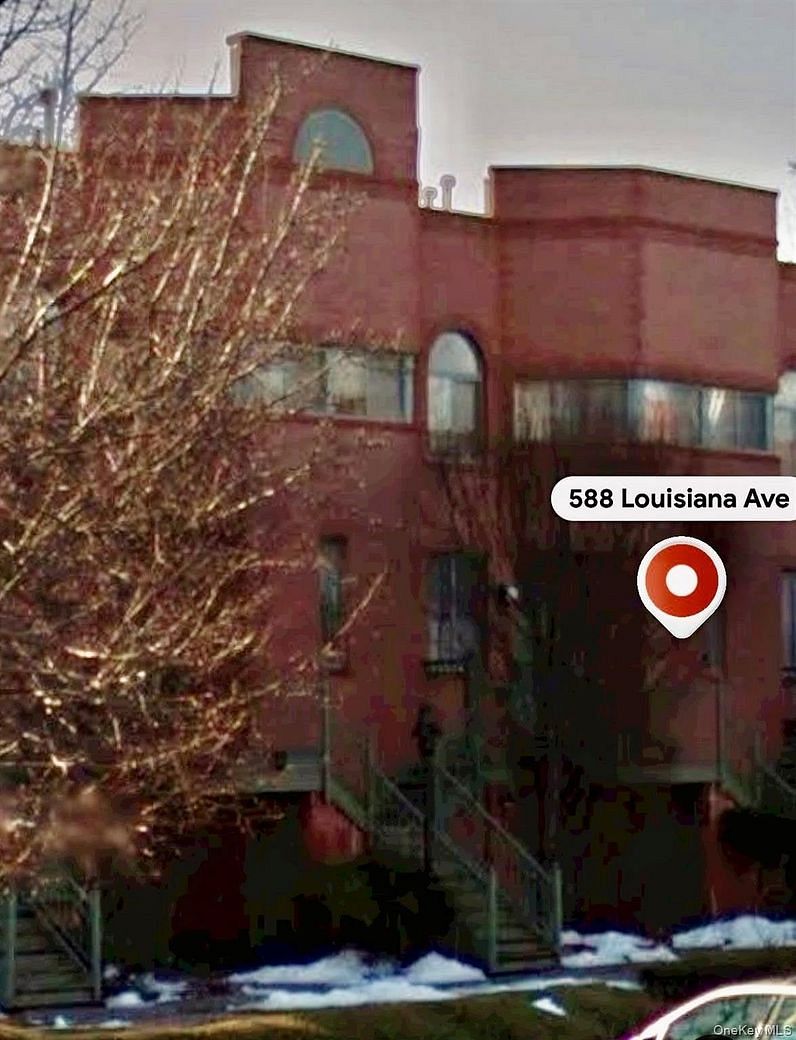 588 Louisiana Avenue #3