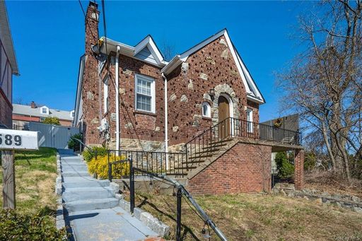 Image 1 of 32 for 589 Valley Avenue in Westchester, Yonkers, NY, 10703