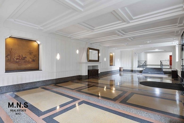 59-11 Queens Boulevard #2L