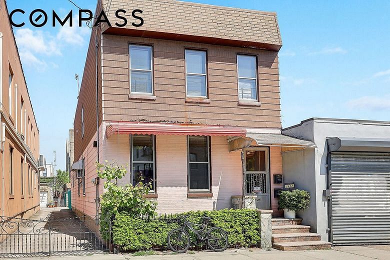 59-45 Woodbine Street