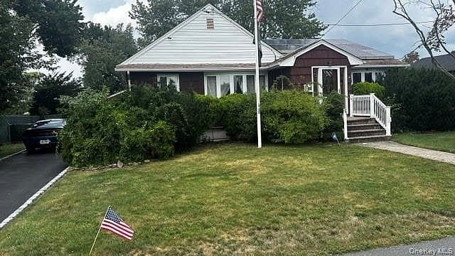59 FARMERS Avenue