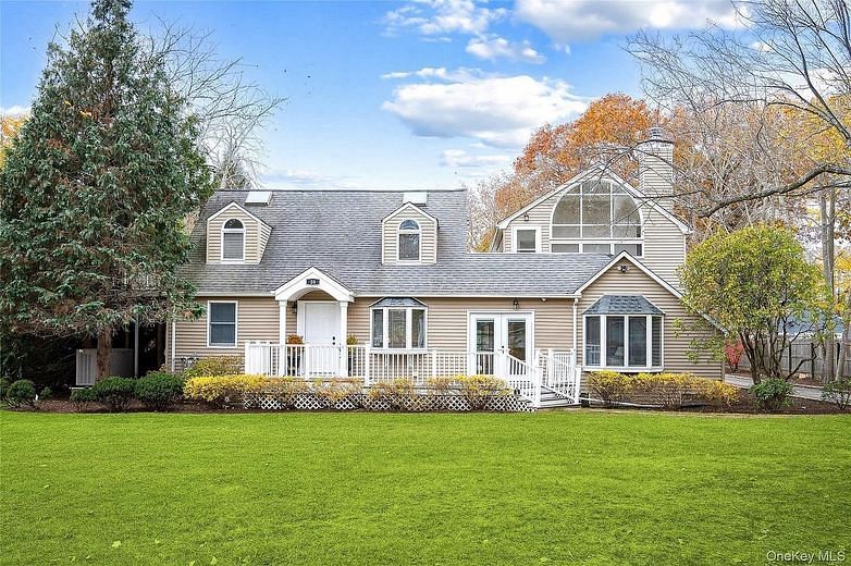 59 Lockitt Drive