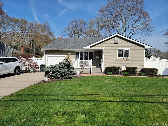 59 Lumur Drive