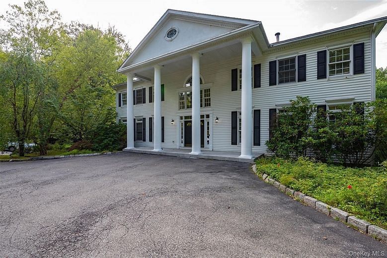 59 Orchard Hill Road