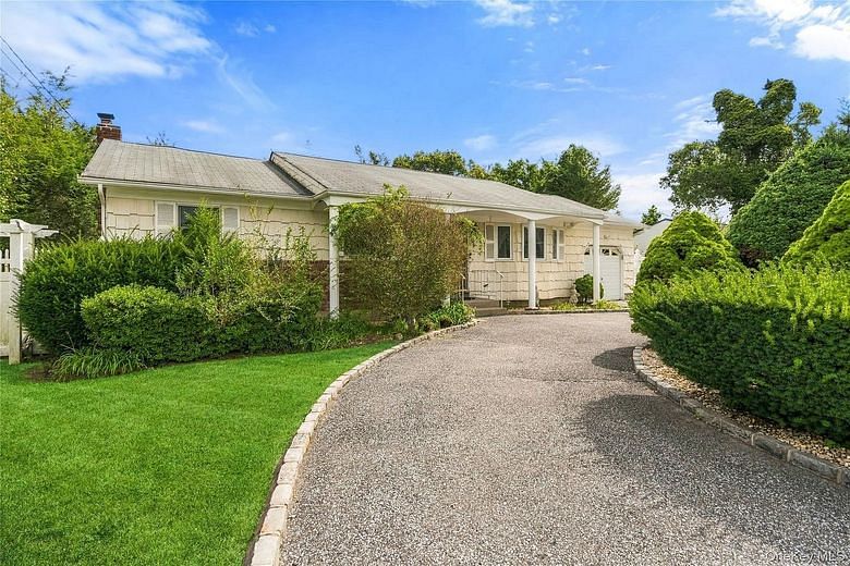59 Ronkonkoma Boulevard