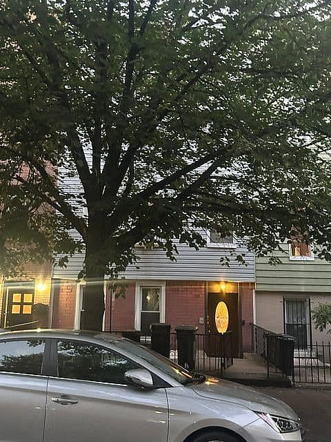 59 Russell Street