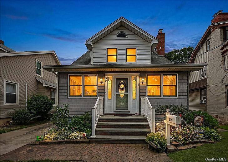 59 Vernon Avenue