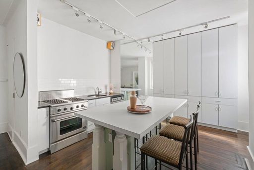 Image 1 of 5 for 590 West End Avenue #5A in Manhattan, New York, NY, 10024