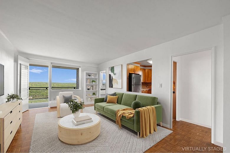 5900 Arlington Avenue #10H