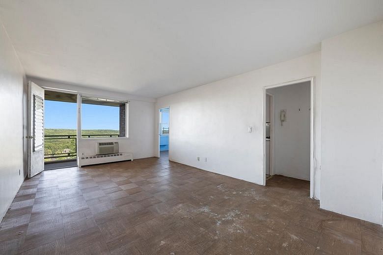 5900 Arlington Avenue #6H