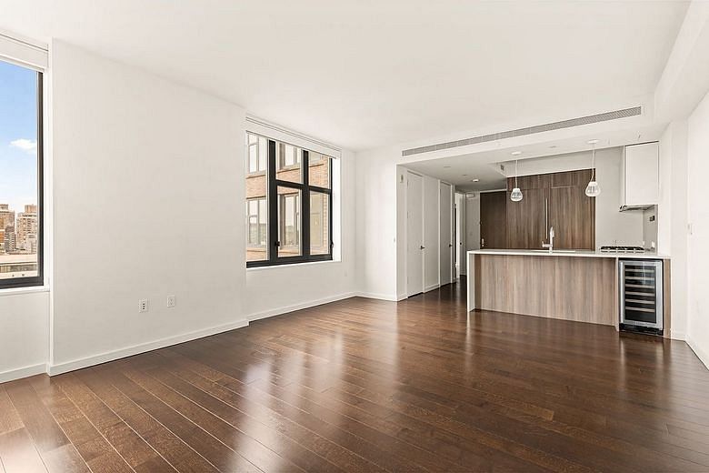 591 Third Avenue #20C