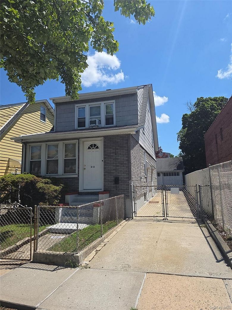 5933 159th Street