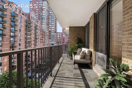 Image 1 of 8 for 300 Albany Street #8B in Manhattan, NEW YORK, NY, 10280