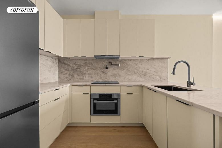 598 Sterling Place #1