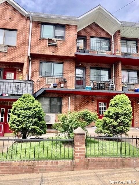67-107 Burns Street #A1 in Queens, Forest Hills, NY 11375