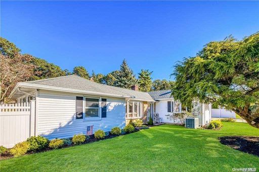 Image 1 of 36 for 20 Meadow Lane in Long Island, Riverhead, NY, 11901