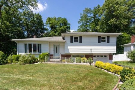 Image 1 of 28 for 30 Rumbrook Road in Westchester, Elmsford, NY, 10523