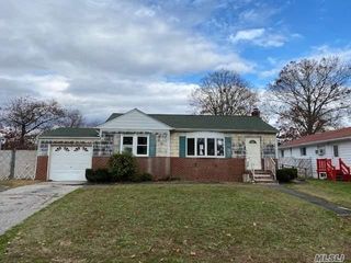 Image 1 of 23 for 601 Lakeway Drive in Long Island, W. Babylon, NY, 11704