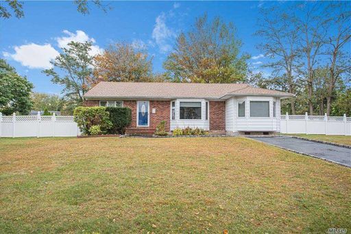 Image 1 of 20 for 2 Carldon Road in Long Island, Commack, NY, 11725