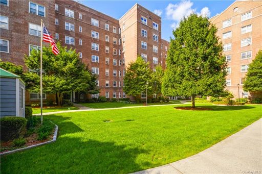 Image 1 of 26 for 90 Bryant Avenue #F-4D in Westchester, White Plains, NY, 10605