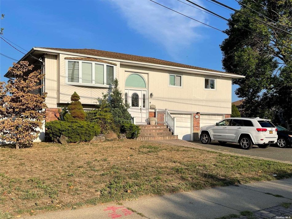 Image 1 of 23 for 1155 Newbridge Road in Long Island, North Bellmore, NY, 11710