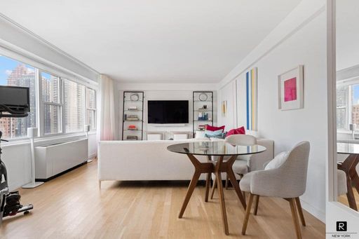 Image 1 of 9 for 400 East 77th Street #16B in Manhattan, New York, NY, 10075