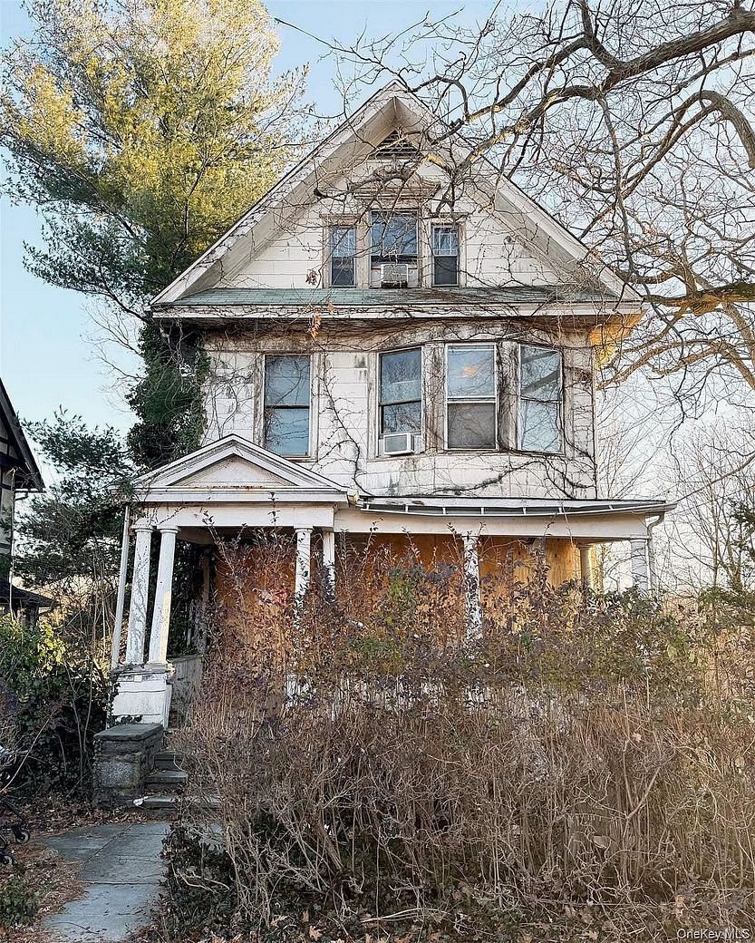 6 aka 10 Rossmore Avenue