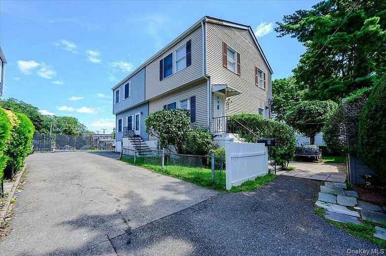 6 Angelo Place