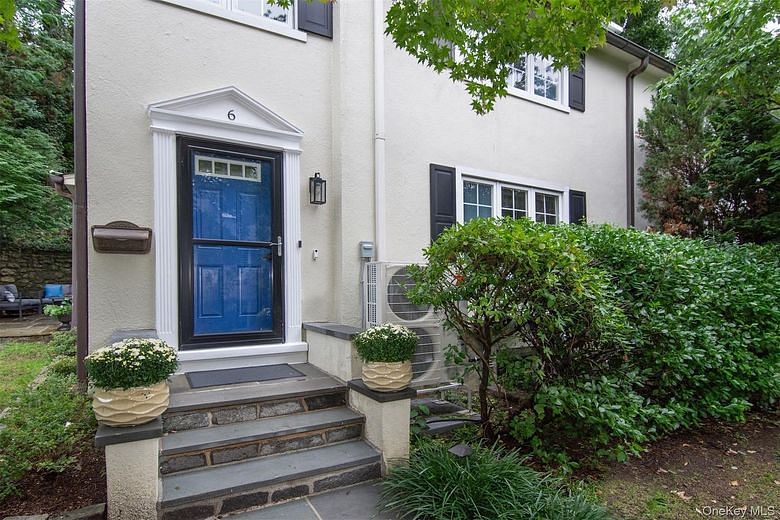 6 Beverly Road