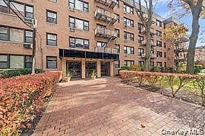 6 Birchwood Court #4B