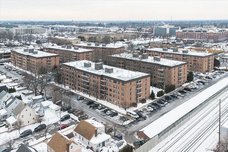 6 Birchwood Court #5B