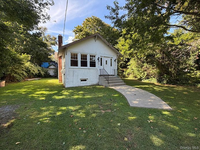 6 Bridle Way