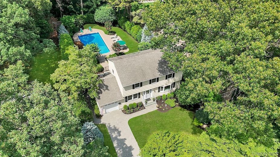 6 Crown Hill Road