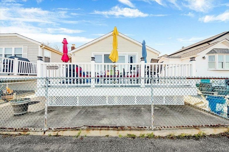 6 Edgewater Park #6D