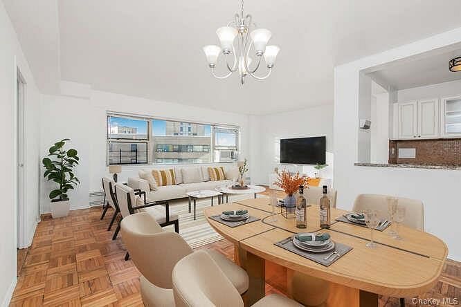 6 Fordham Hill Oval #15F