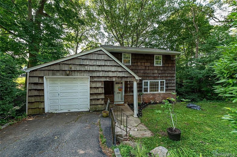 6 Glades Way