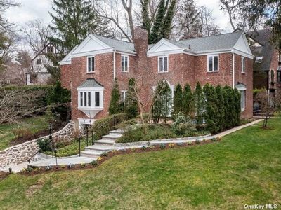 Image 1 of 24 for 6 Great Oak Road in Long Island, Manhasset, NY, 11030