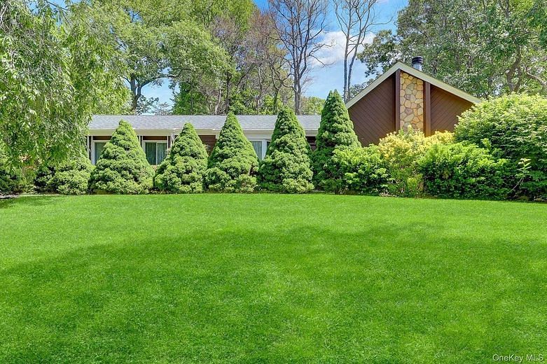 6 Highridge Drive