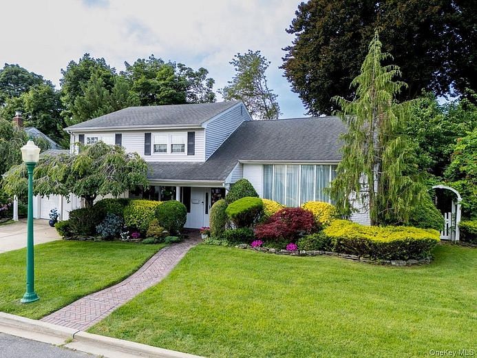 6 Huber Court