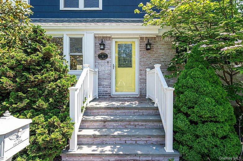 6 Lake Avenue